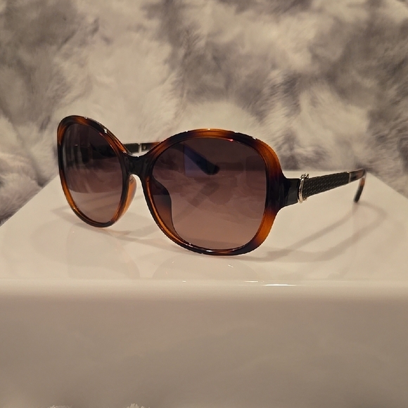 Salvatore Ferragamo Tortoise Shell Brown Gradient Sunglasses Brand New in Case - Picture 2 of 11